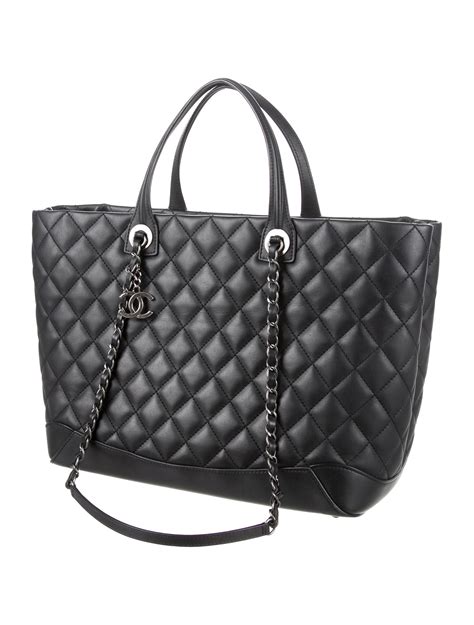 chanel 2017 quilted bag large easy shopping tote brand new|chanel large tote bag price.